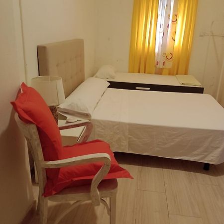 Aurora Room With Private Bathroom Alicante Dış mekan fotoğraf
